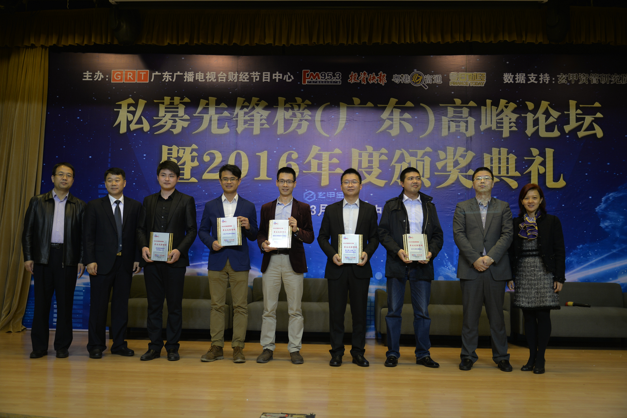 1658909007196067809.png 333.png